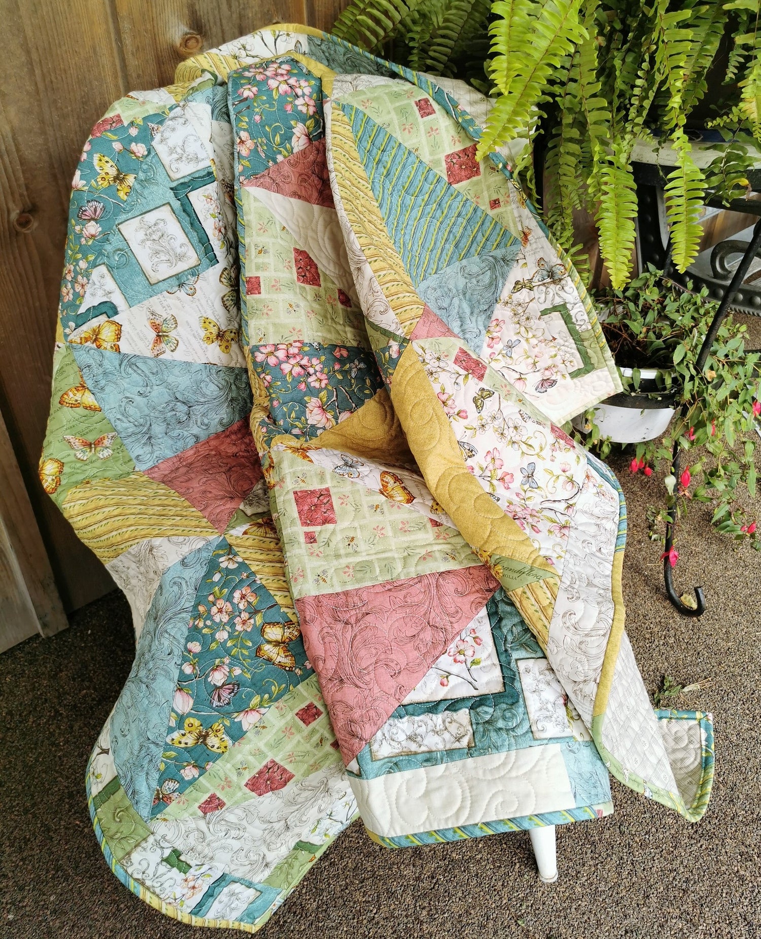 Throws & Lap Quilts