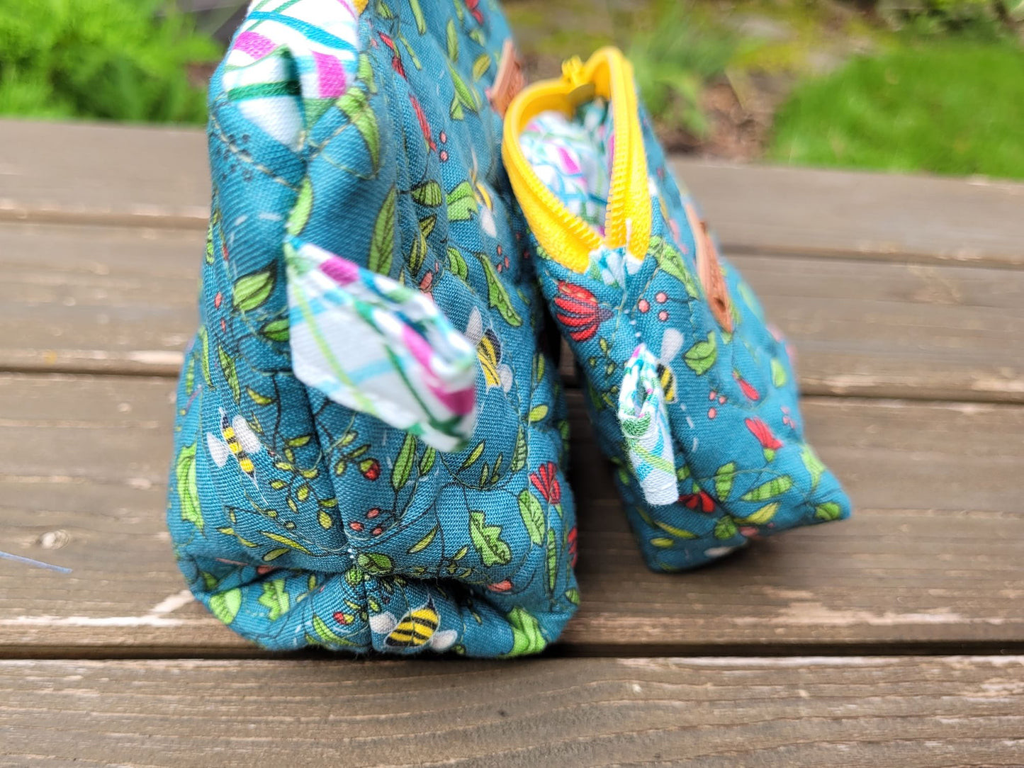 end view of quilted bags