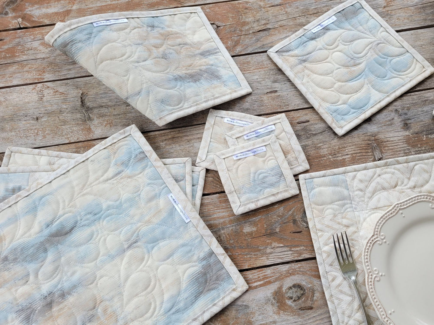 showing back of quilted placemat set