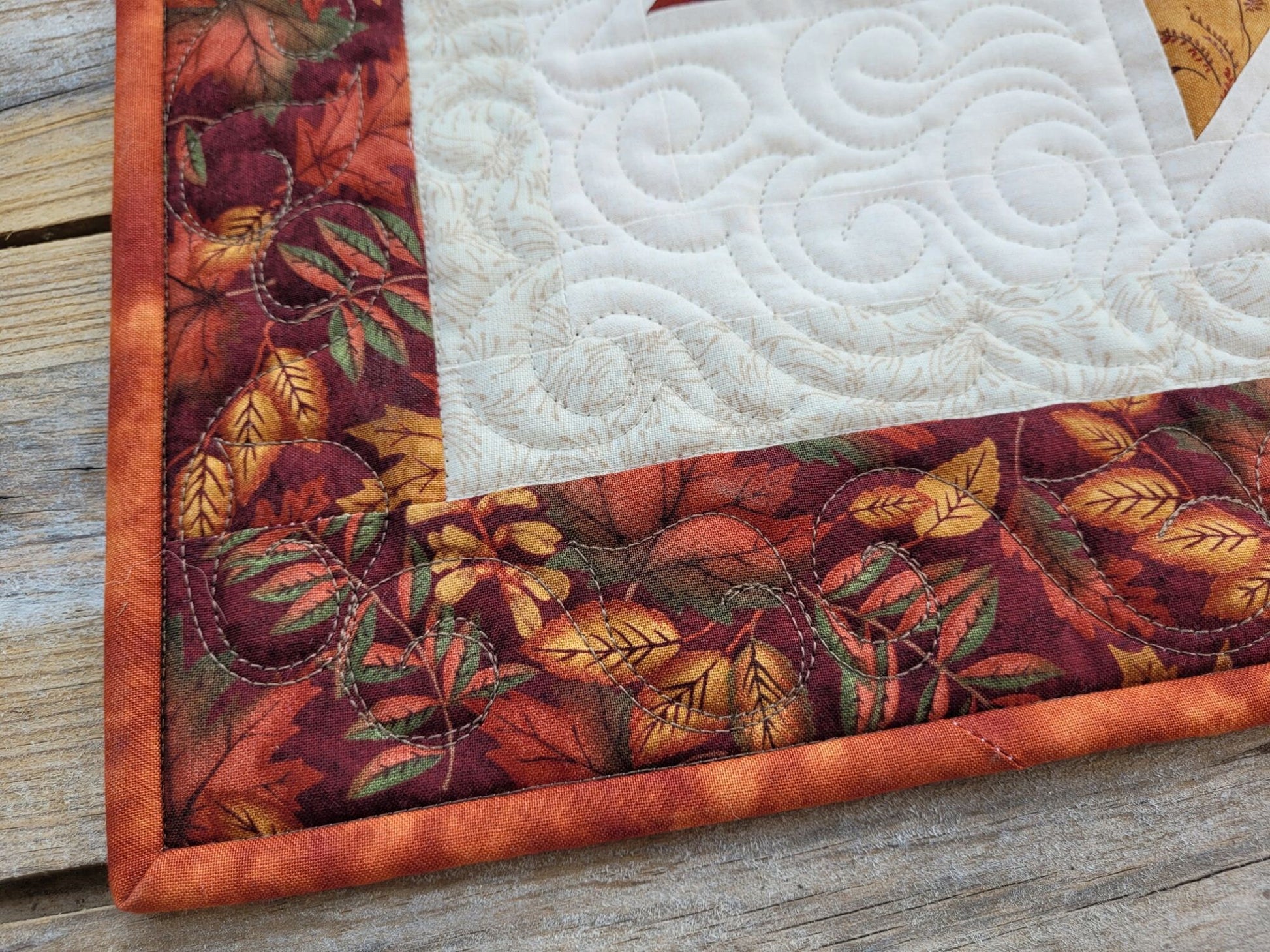 stitching detail of quilted table topper