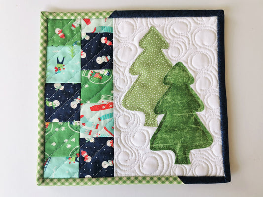 Christmas Tree Quilted Mug Rug, Santa Snack Mat, Snow Theme Desk Coaster, Mini Quilt, Stocking Stuffer