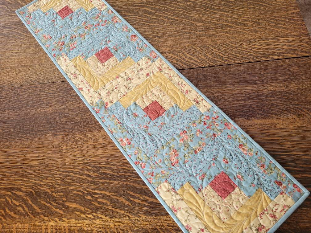 narrow quilted table runner