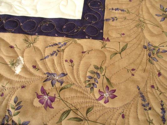 floral fabric border with custom quilting