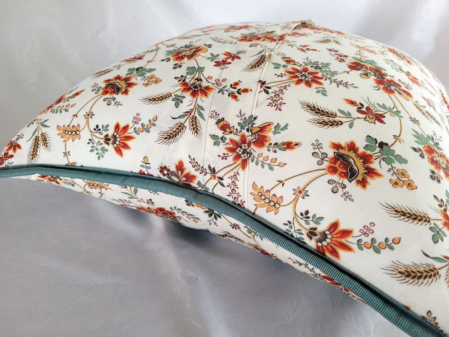 throw pillow overlapping back