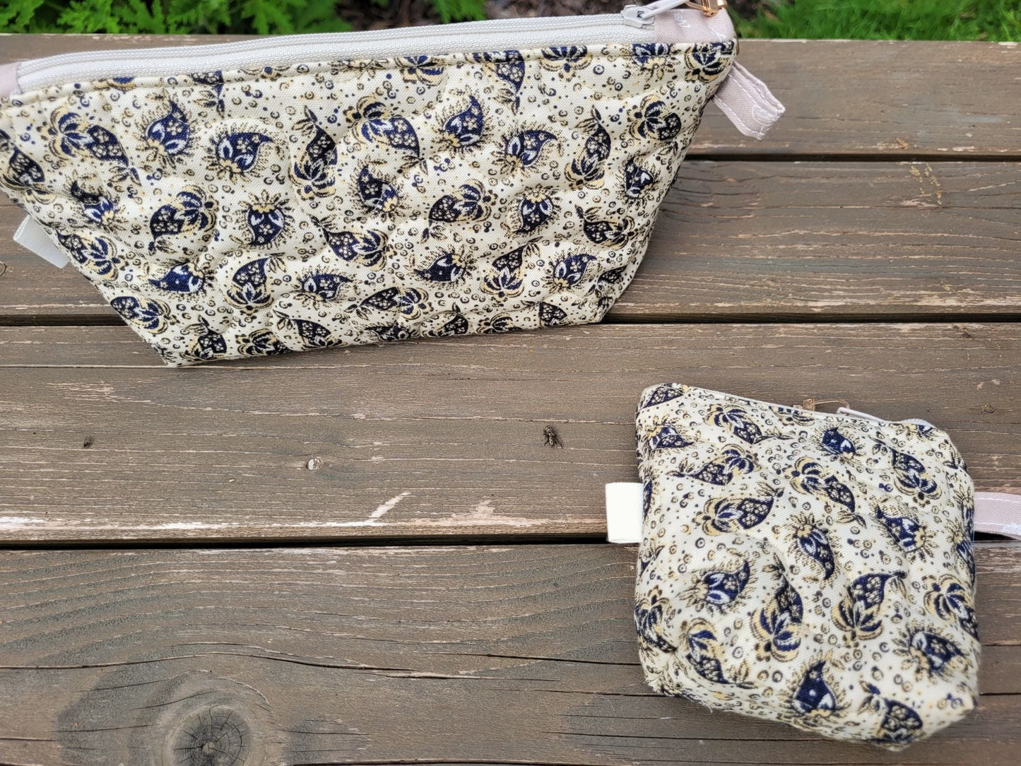 back of zipper pouches
