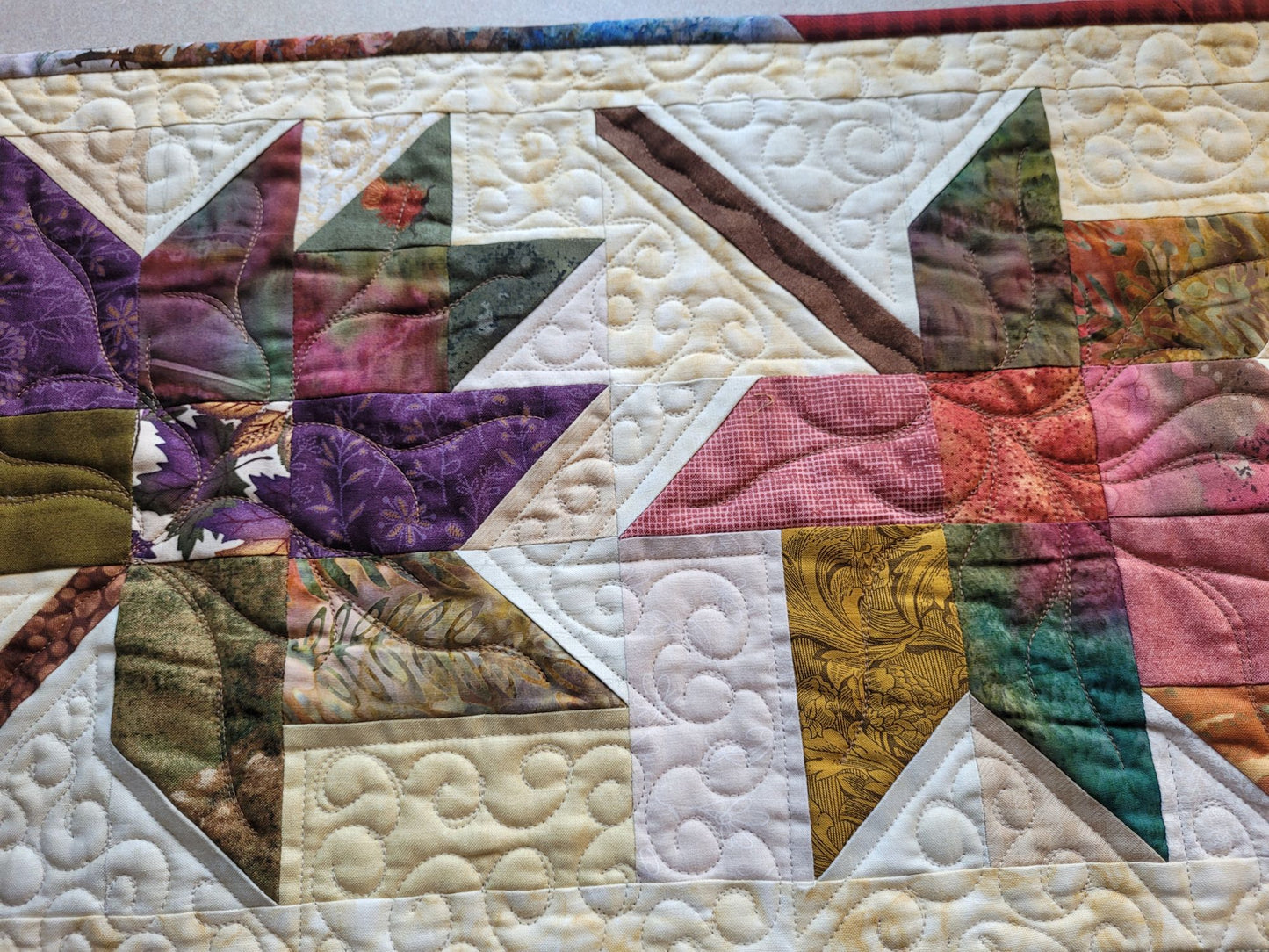 Autumn Blaze Quilted Table Runner, 4 leaf