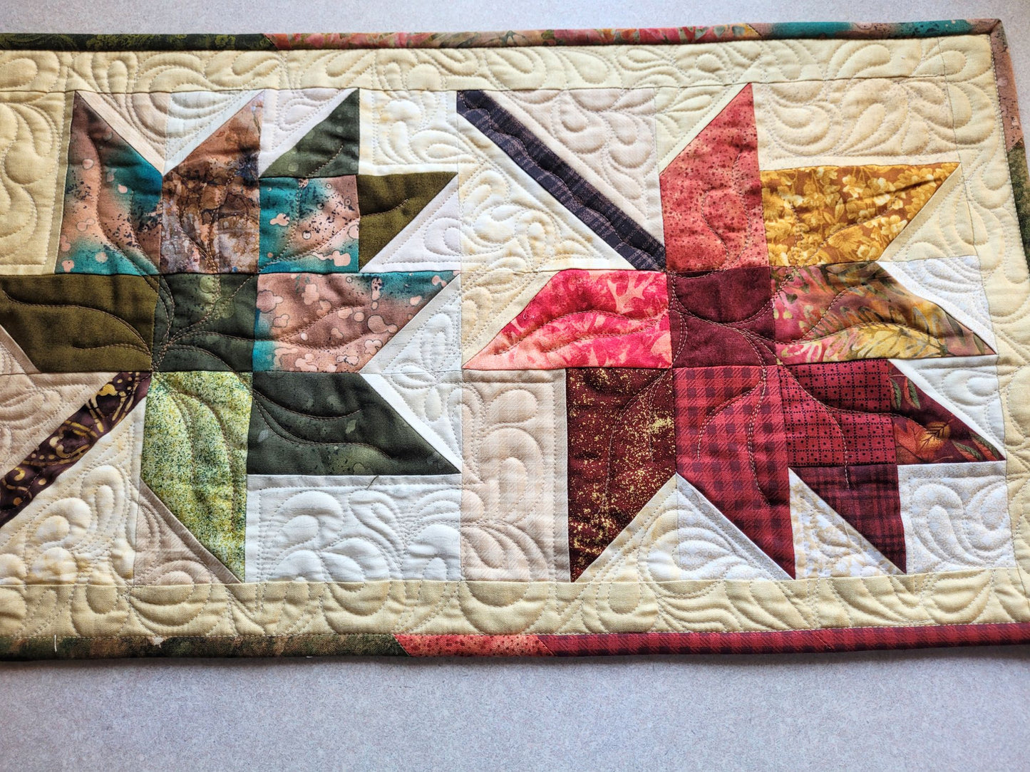 Autumn Blaze Quilted Table Runner, 4 leaf