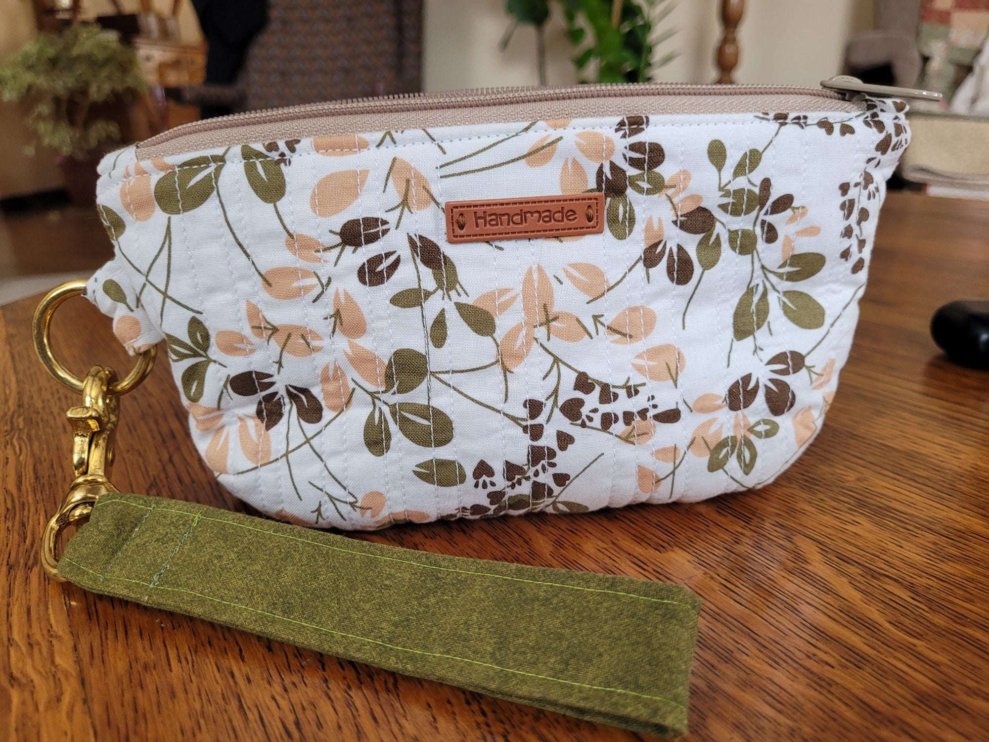Bags & Totes - Handmade in Canada & Quilted – Momma Bears Quilts