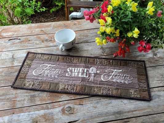 farm sweet farm quilted table runner
