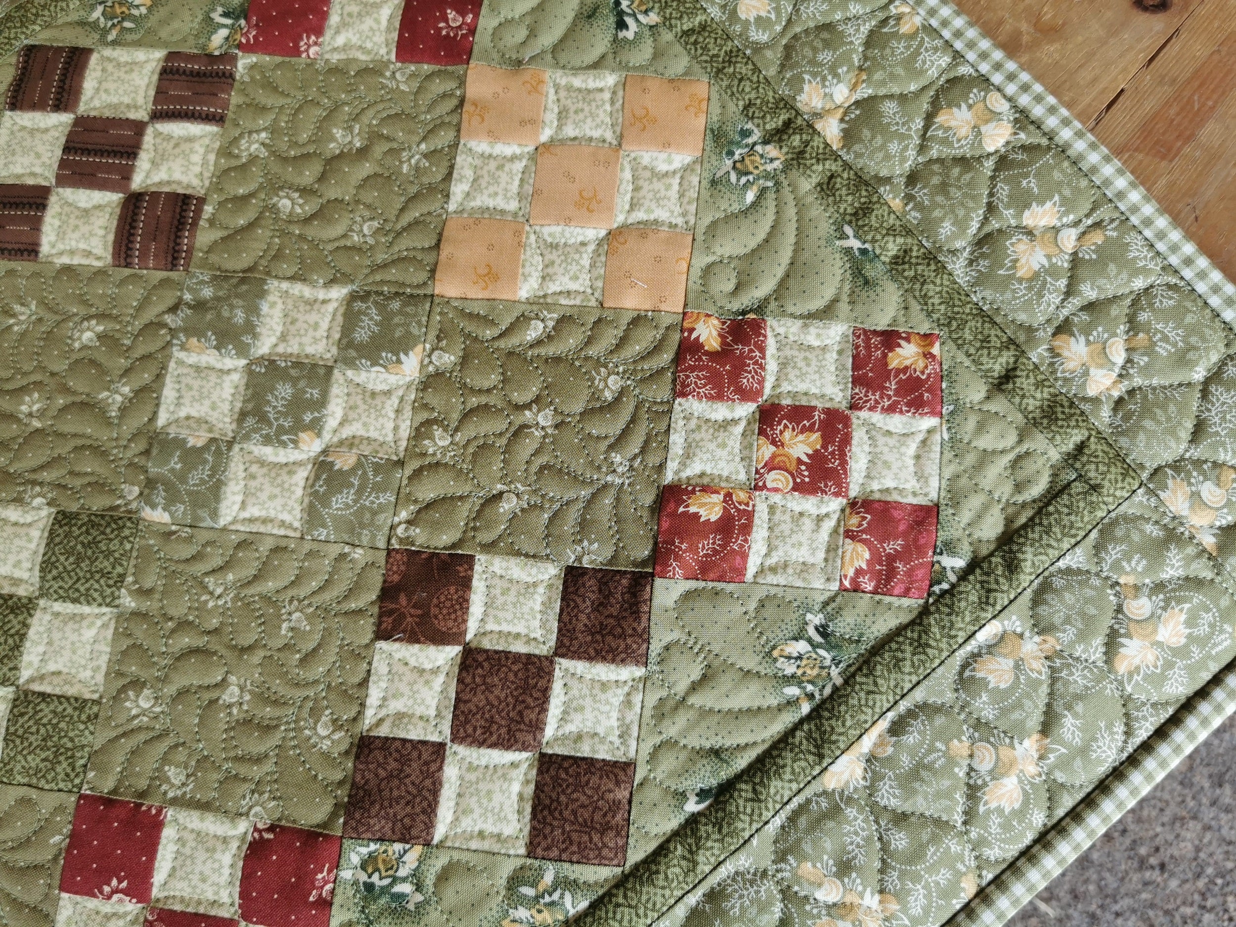 Nine Patch Table Topper Quilt