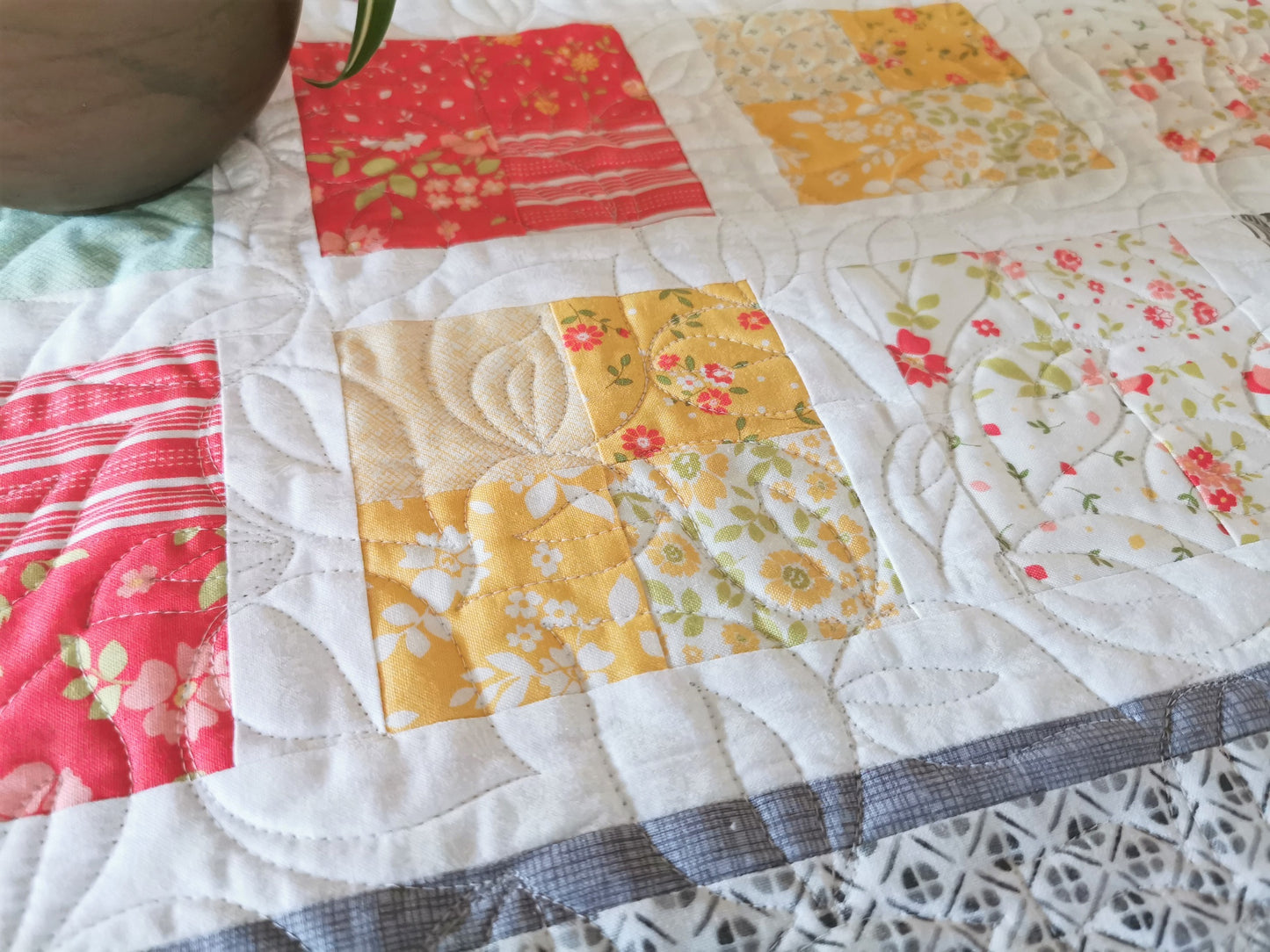 Modern Table Runner for Summer