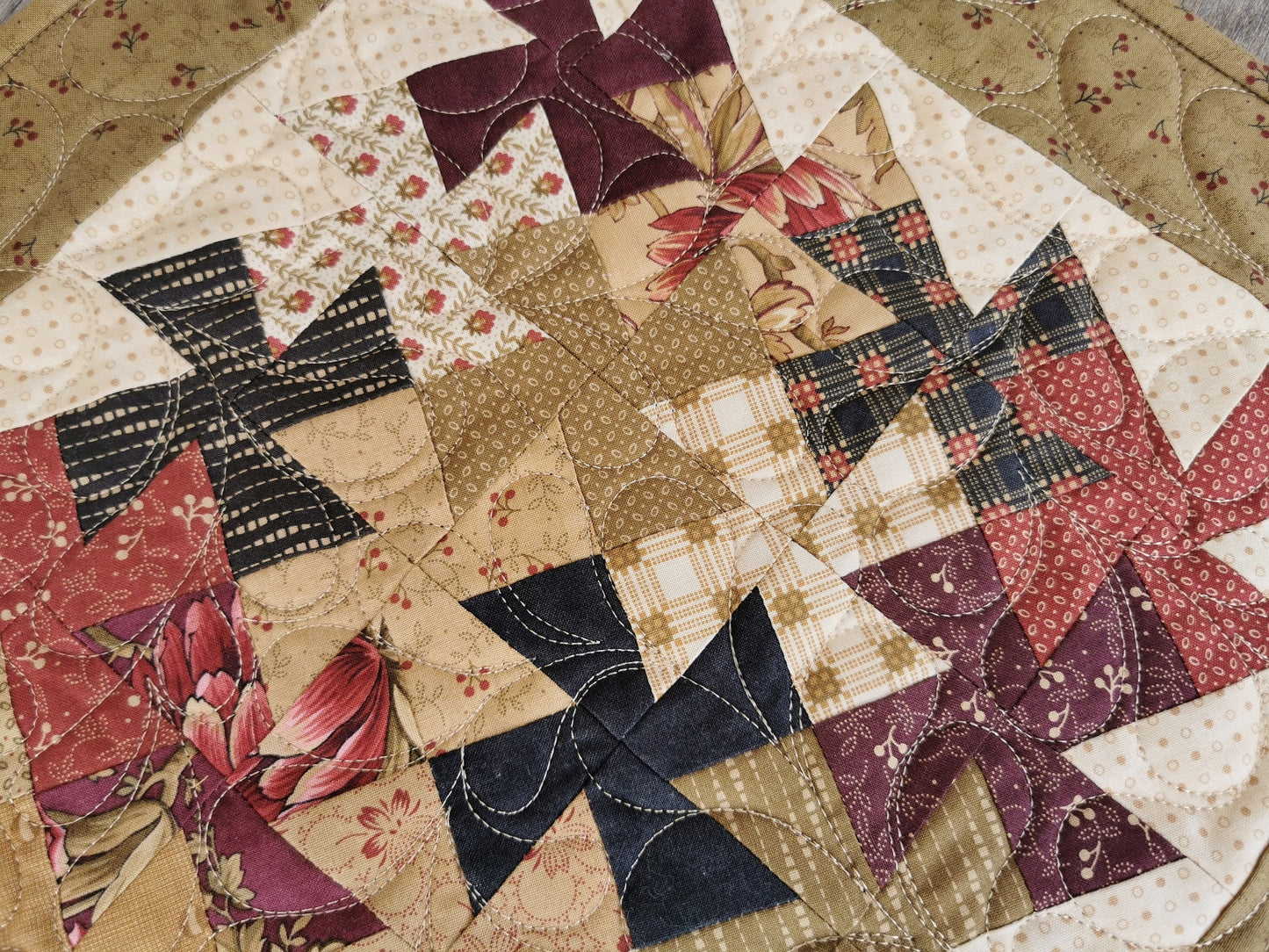 Quilted Table Runner | Patchwork Twister Quilt