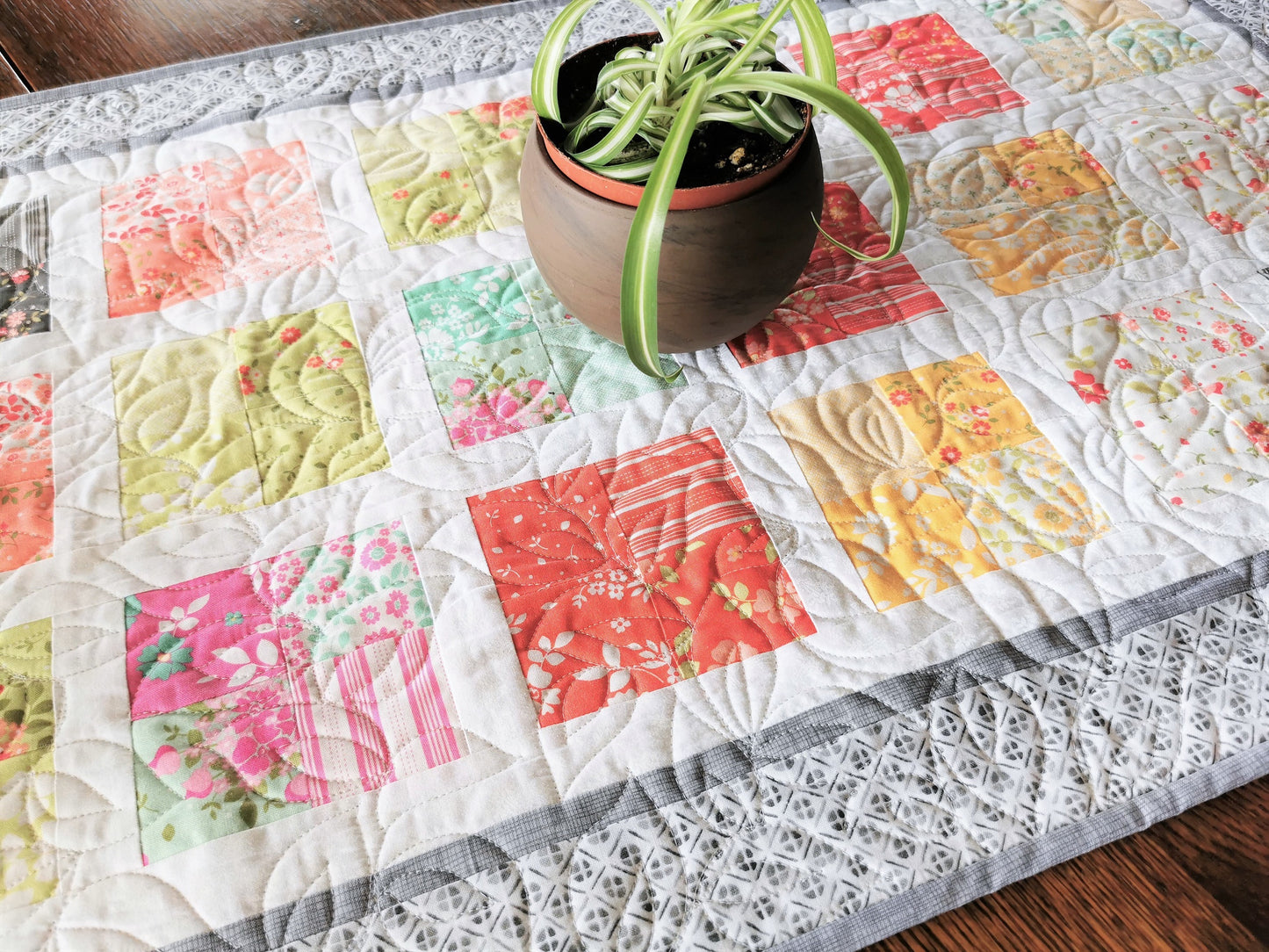 Modern Table Runner for Summer