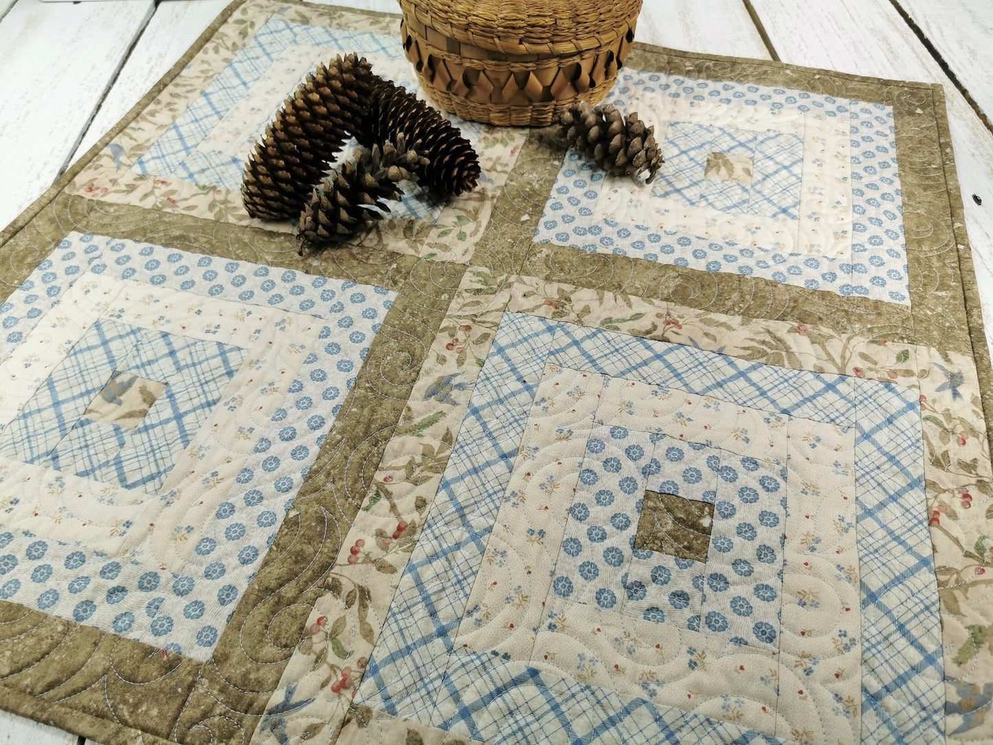 Square Table Quilt, Neutral
