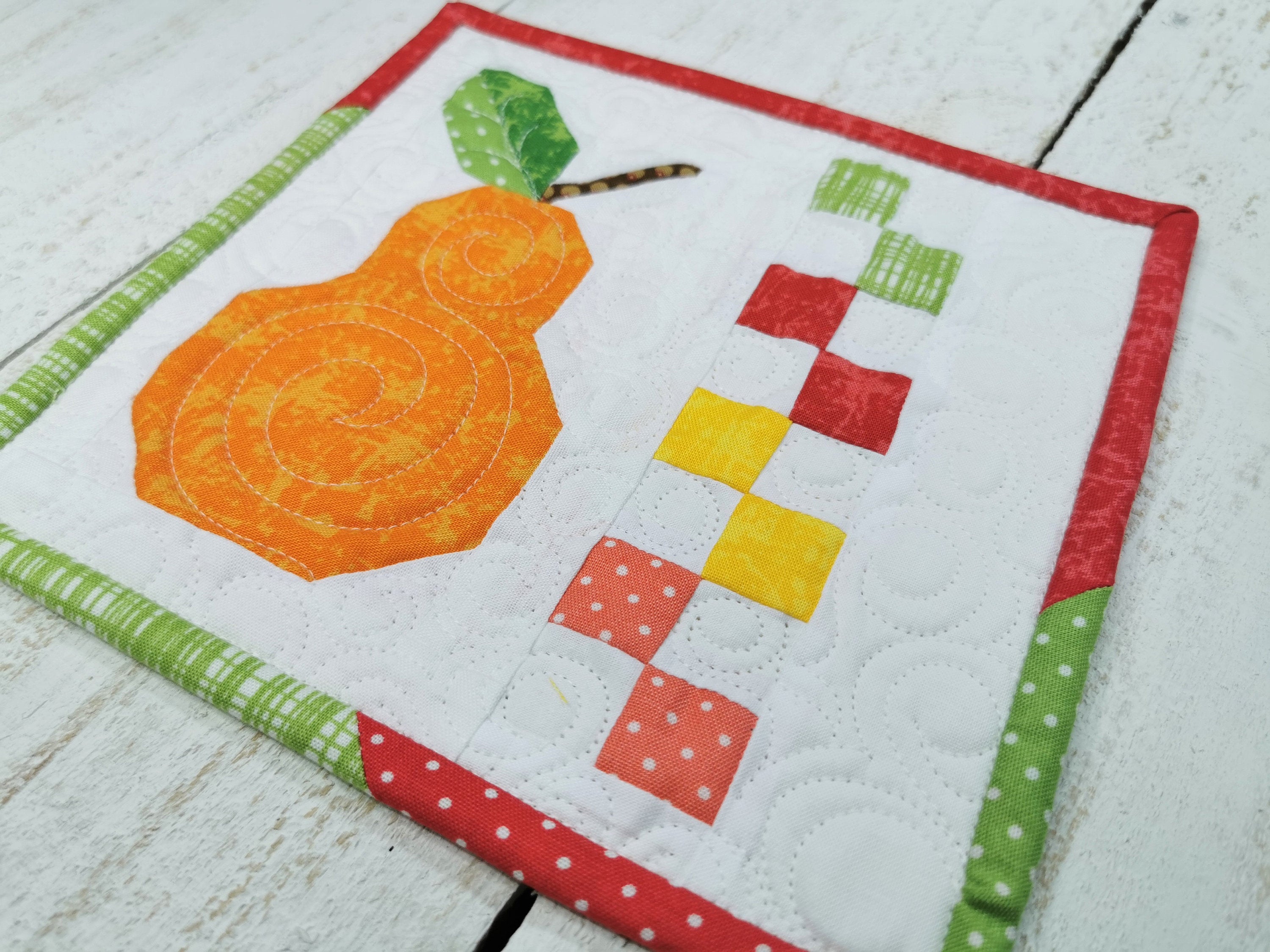 Pear Mini Quilt, Small Wall Quilt, Mug Rug
