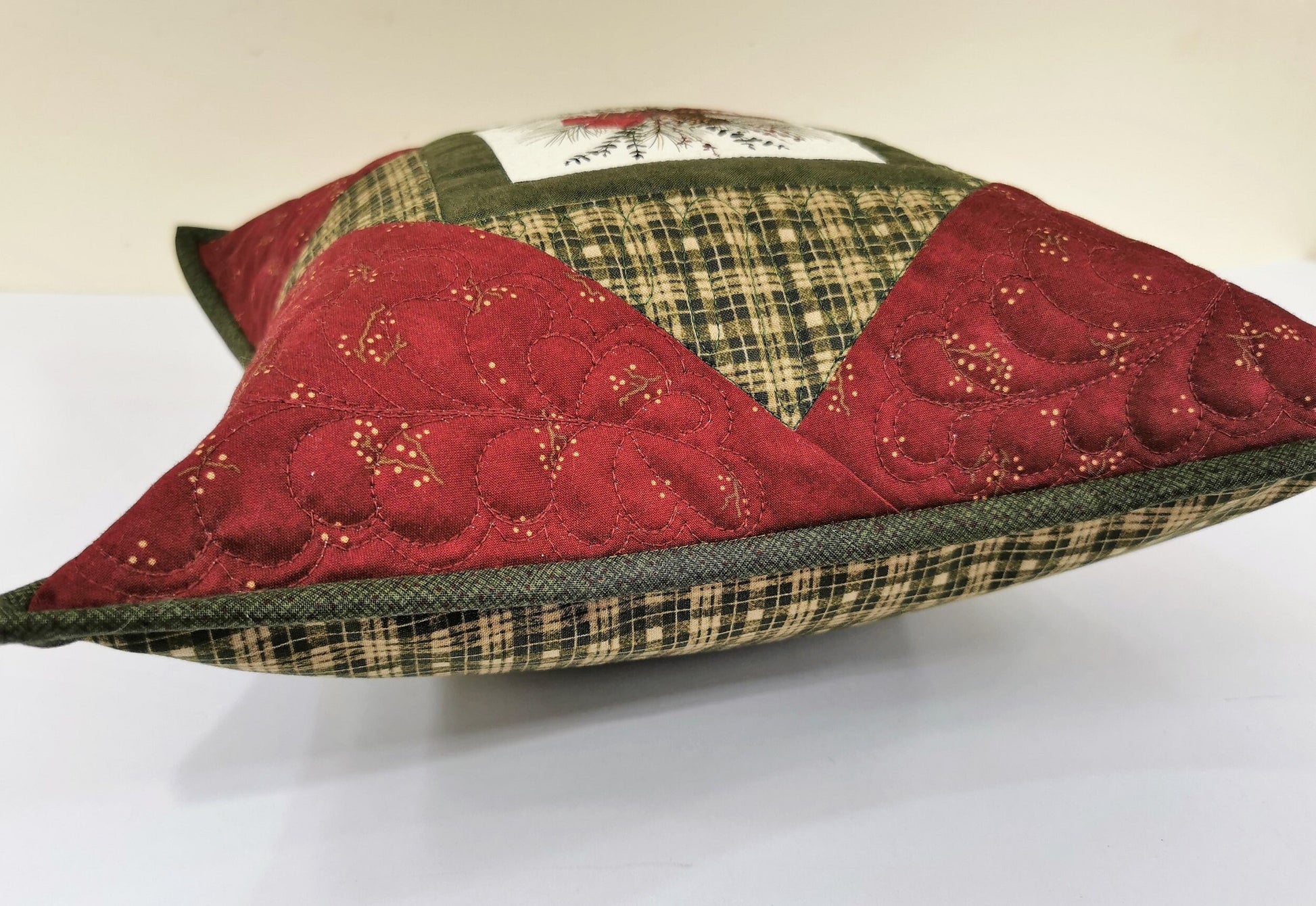 Christmas Pillow, 12 inch Quilted Pillow Cover