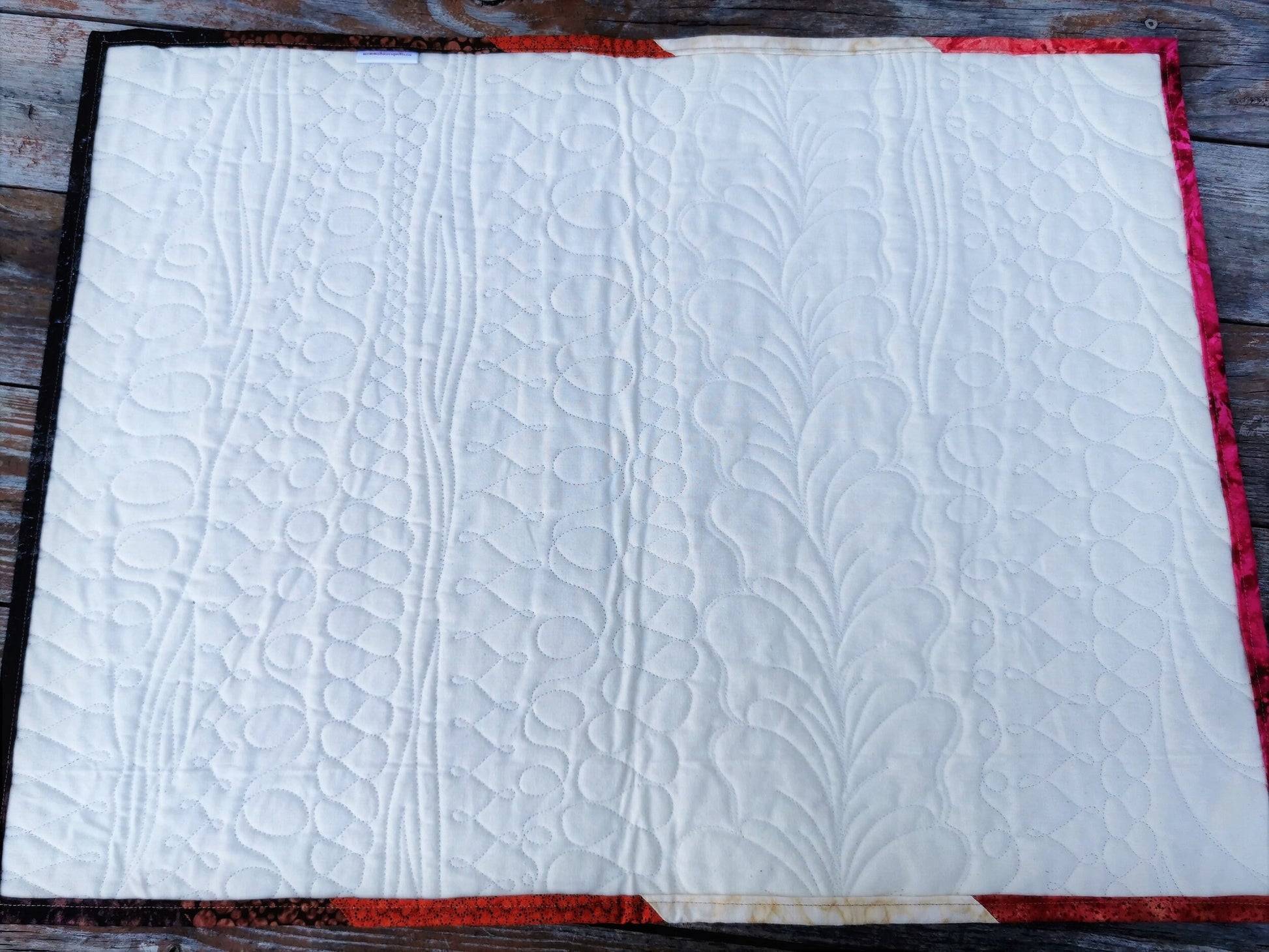 minimalist quilt back view