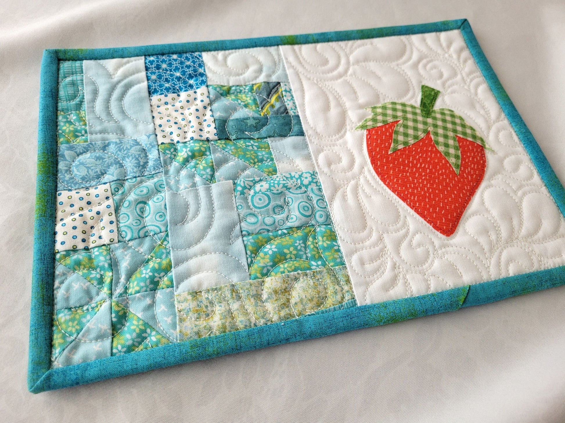Strawberry Mug Rug Mini Quilt | Quilted Desk Coaster | Mouse Pad
