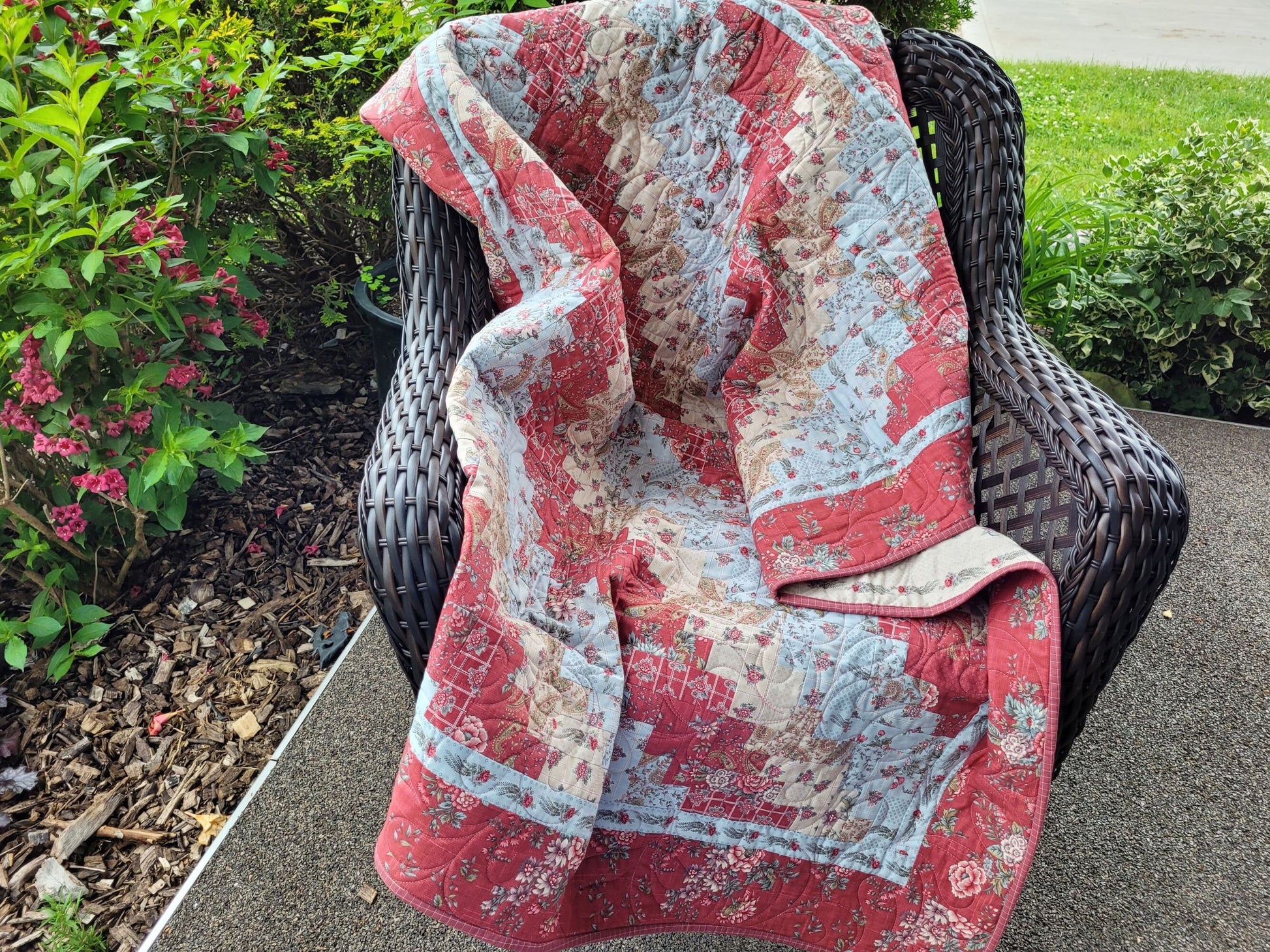 floral throw quilt