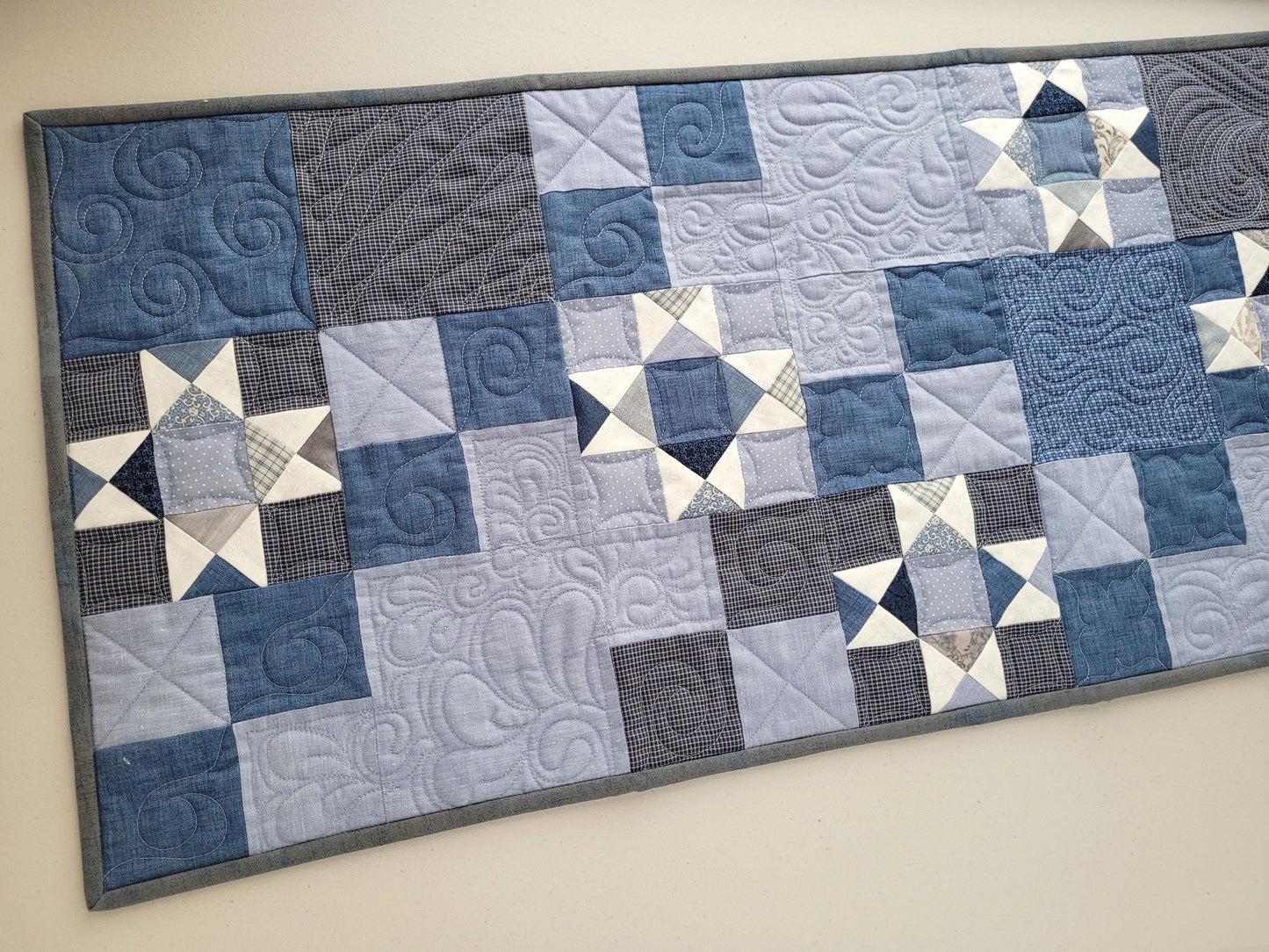 scrappy star table quilt