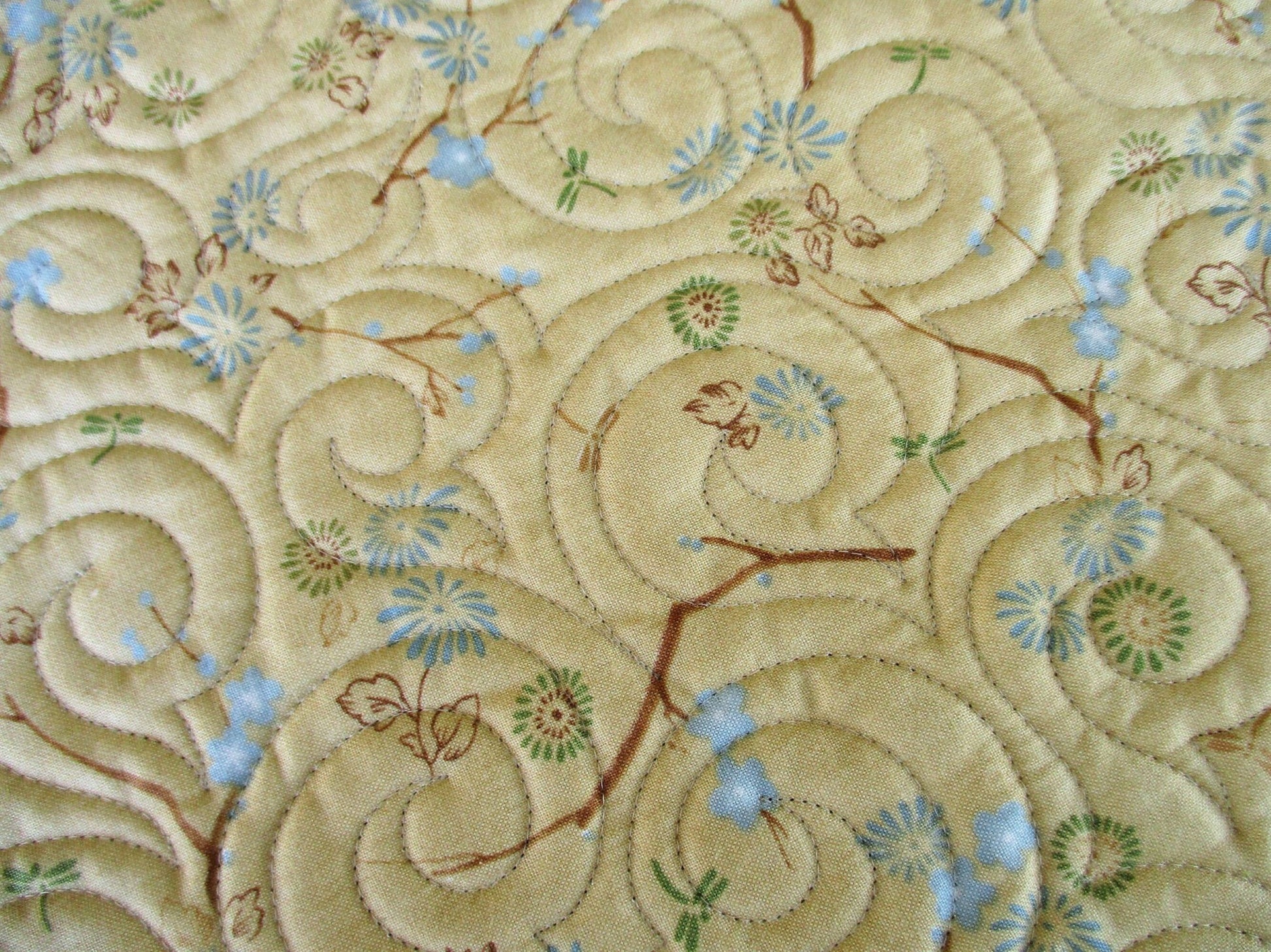 back of table runner