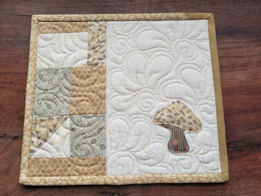 mushroom mini quilt