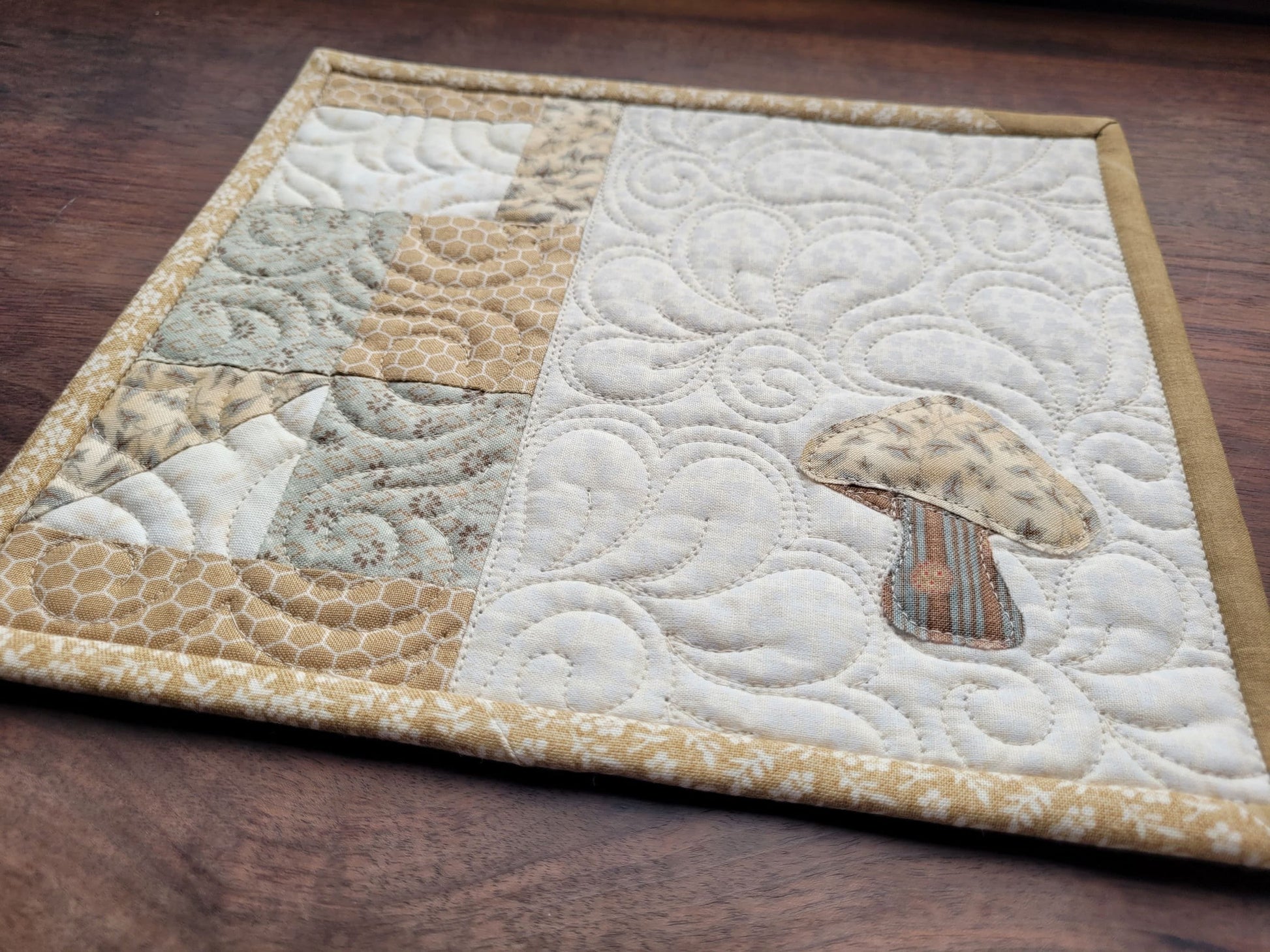 mushroom mug rug