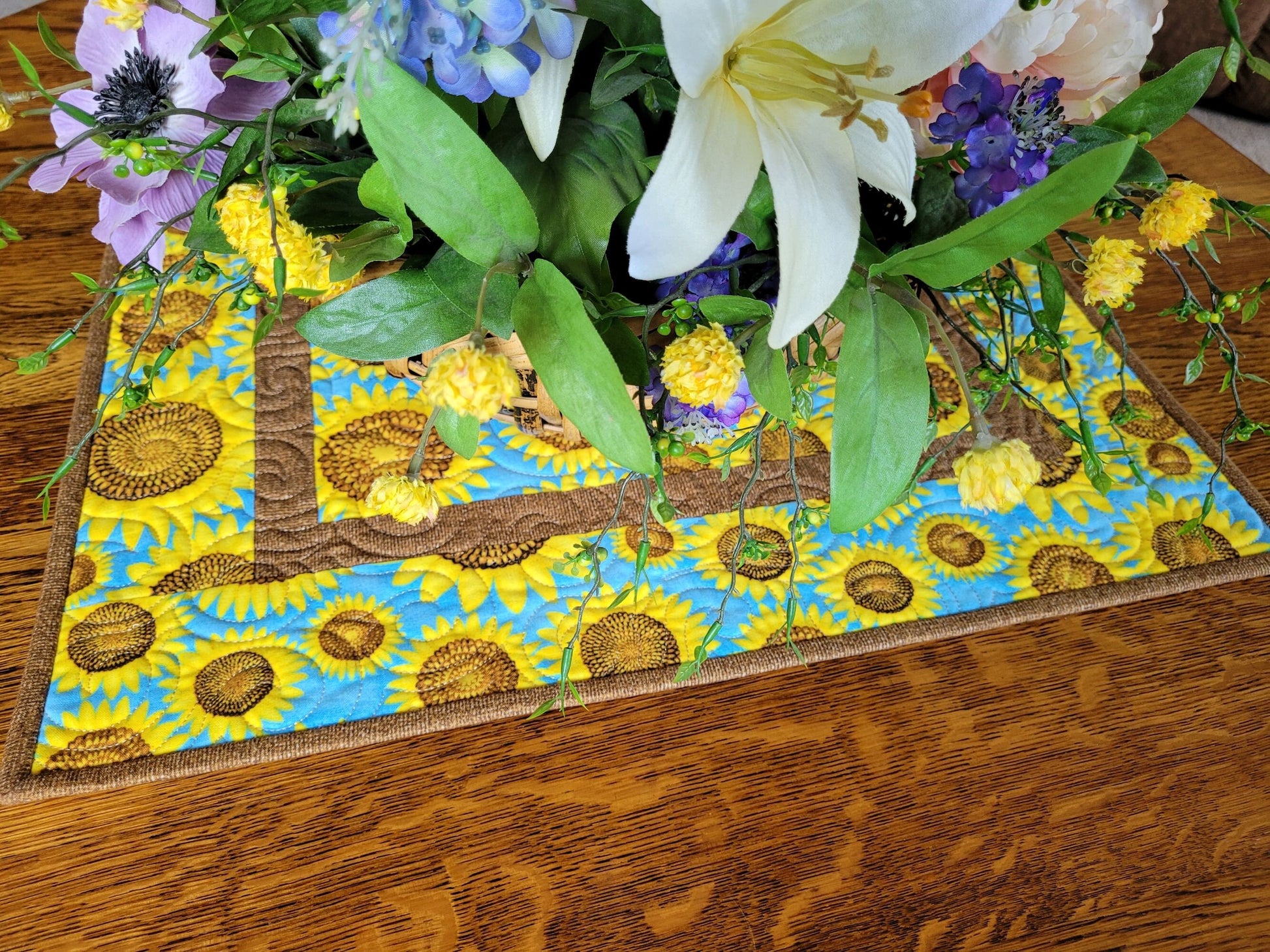 summer sunflower table runner