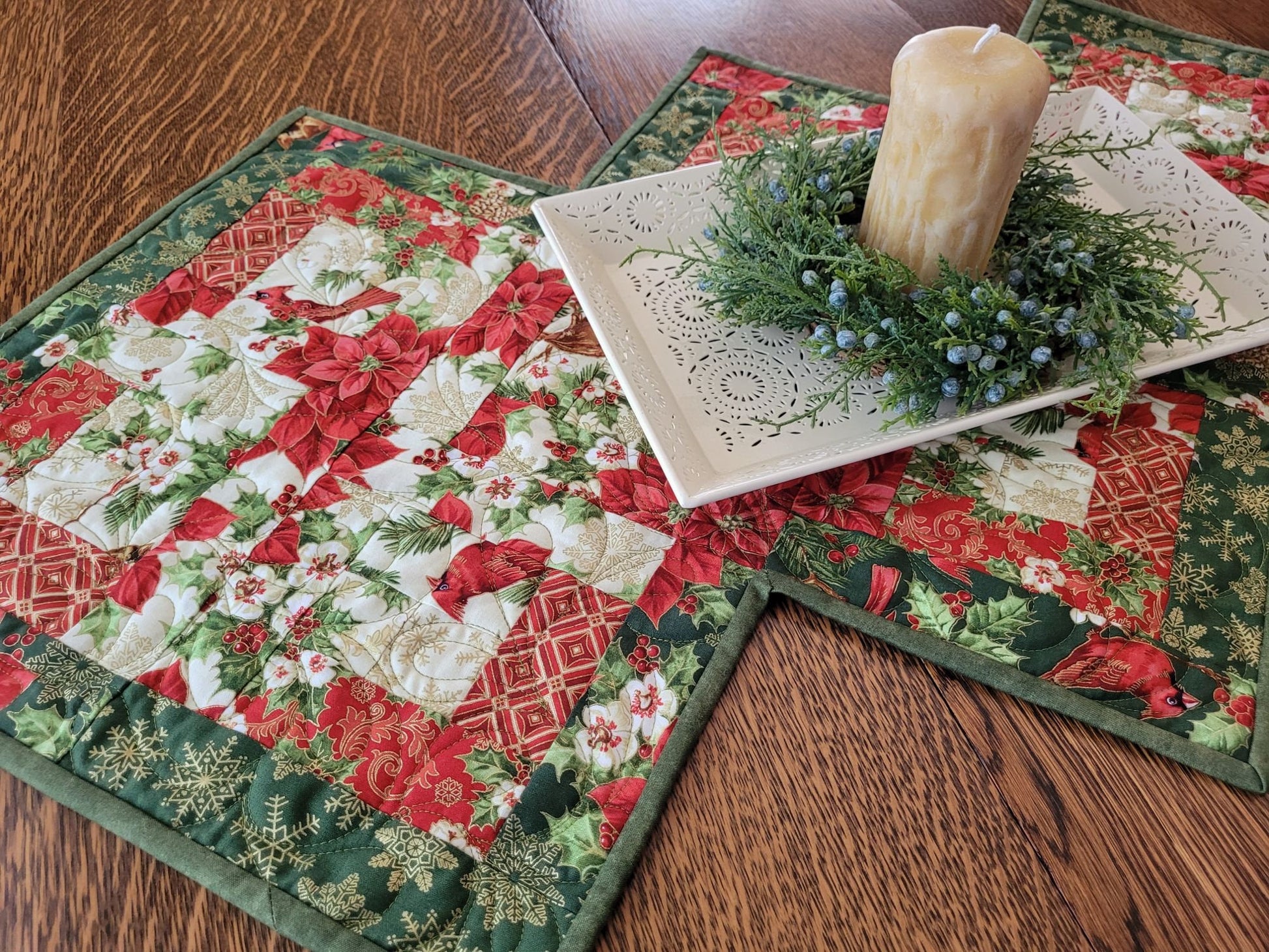 Holiday Log Cabin Quilted Table Runner | Christmas Poinsettia Patchwork Quilt