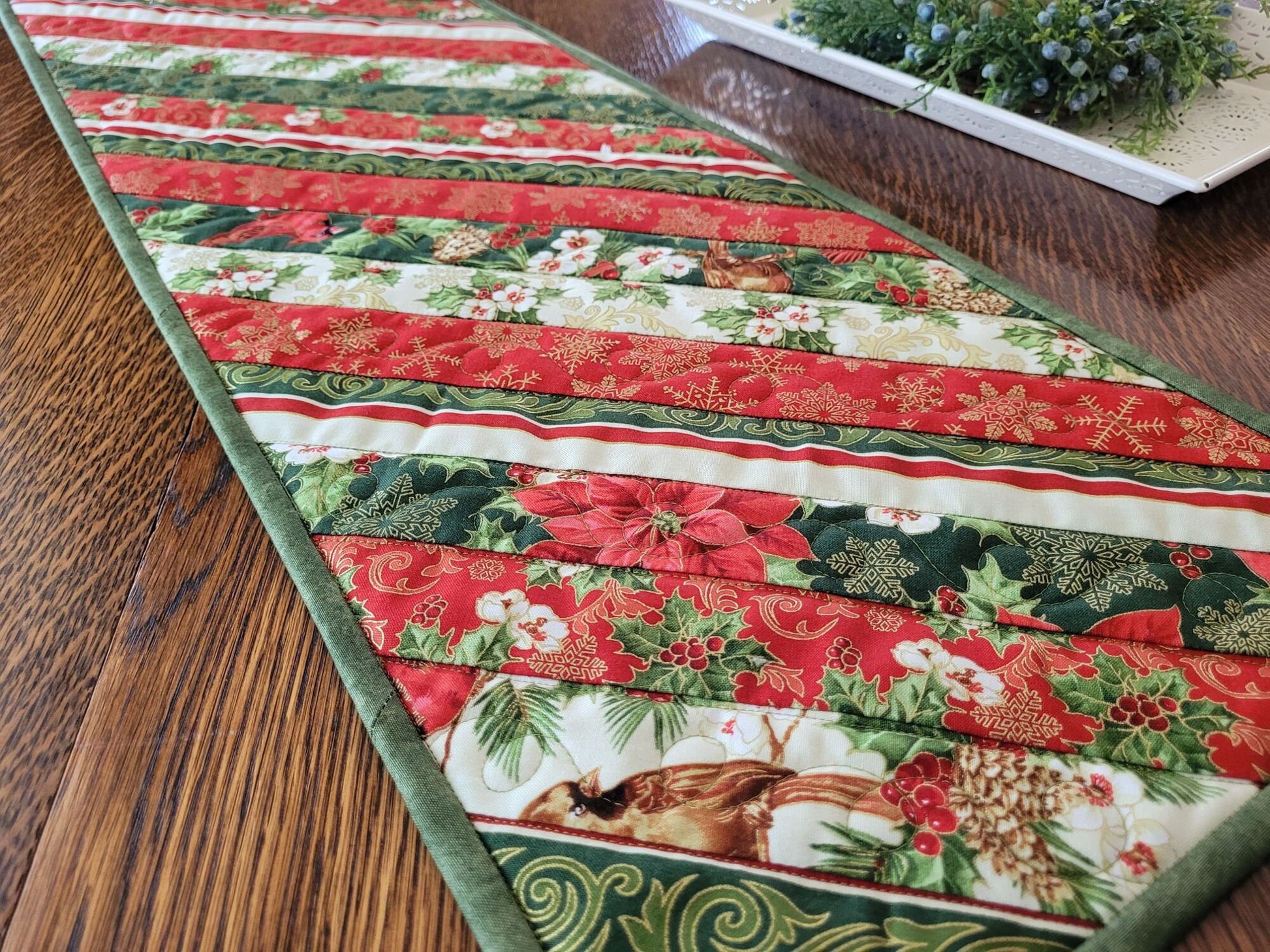 Christmas Table Runner in Diagonal Stripes